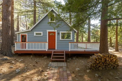 26616 Valley View Drive, Rimforest, CA 92378 - MLS#: CV25079129