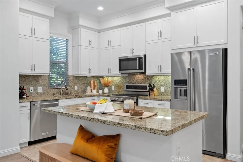 Additional image 4 of 102 Capricorn, Irvine, CA 92618