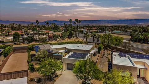 1702 Sienna Court, Palm Springs, CA MLS: DW25112227
