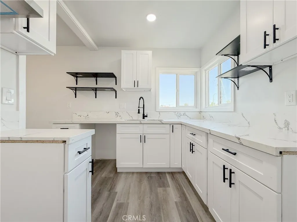 Additional image 30 of 220 W 98th Street, Los Angeles, CA 90003