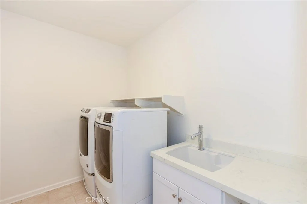 1012 El Paseo, Lake Forest, CA 92610