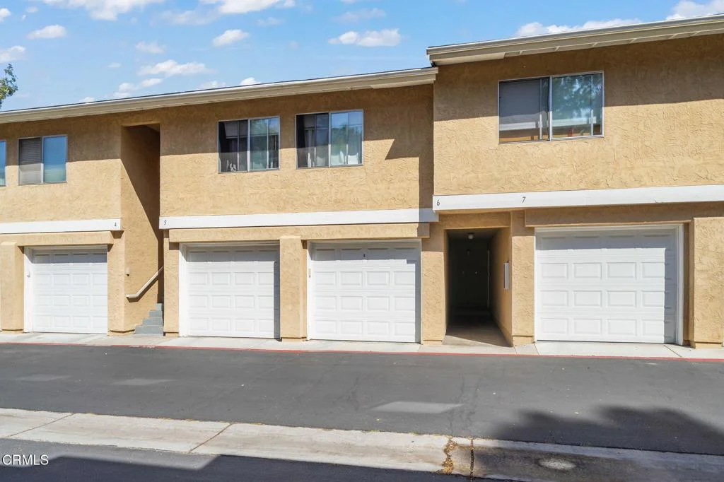 4262 Mesa Vista Way Unit 6, Oceanside, CA 92057
