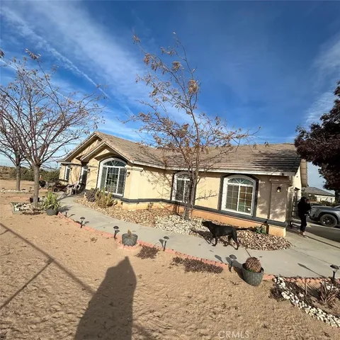 7915 Outpost Road, Oak Hills, CA 92344 - MLS#: HD25026370