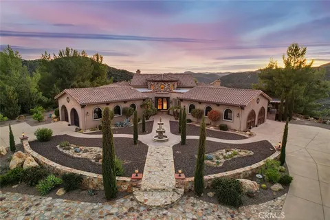 38355 Vista Del Bosque, Murrieta, CA MLS: SW25074931