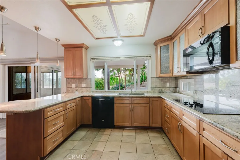 Additional image 19 of 1901 Laurel Rd, Oceanside, CA 92054