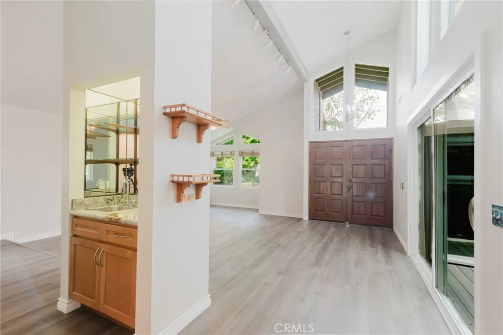 Additional image 13 of 1901 Laurel Rd, Oceanside, CA 92054