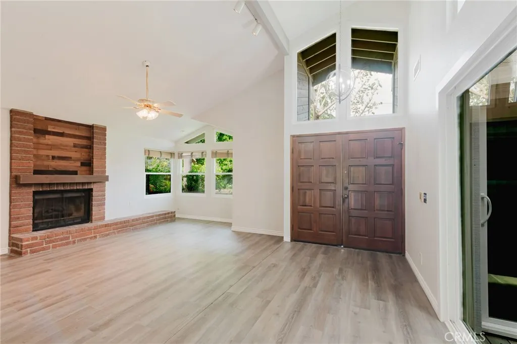Additional image 14 of 1901 Laurel Rd, Oceanside, CA 92054