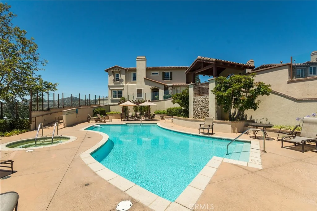 21929 Cortina Pl, Chatsworth, CA 91311