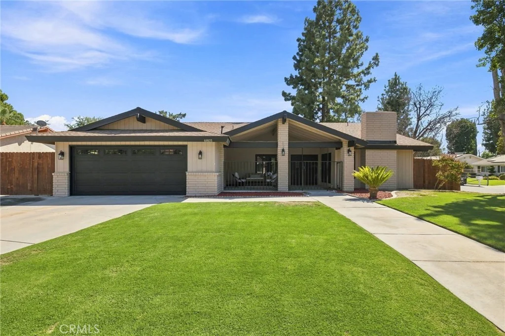 6805 Saddleback Drive, Bakersfield, CA 93309