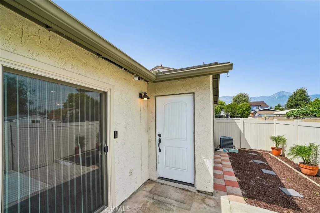 Additional image 61 of 551 D St, Upland, CA 91786