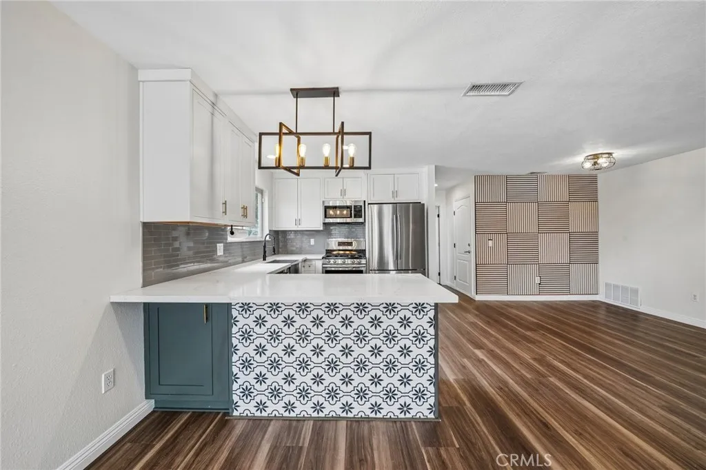 Additional image 10 of 551 D St, Upland, CA 91786