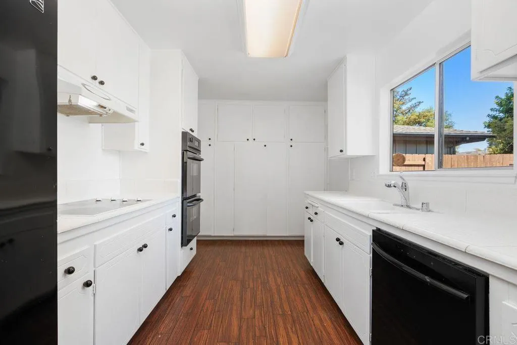 Additional image 43 of 3211 Mercer Lane, San Diego, CA 92122