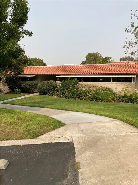 2278 ViaM= Mariposa W Unit B, Laguna Woods, CA MLS: OC25057436