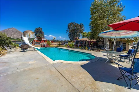 25300 California Avenue, Hemet, CA 92545 - MLS#: SW23132459