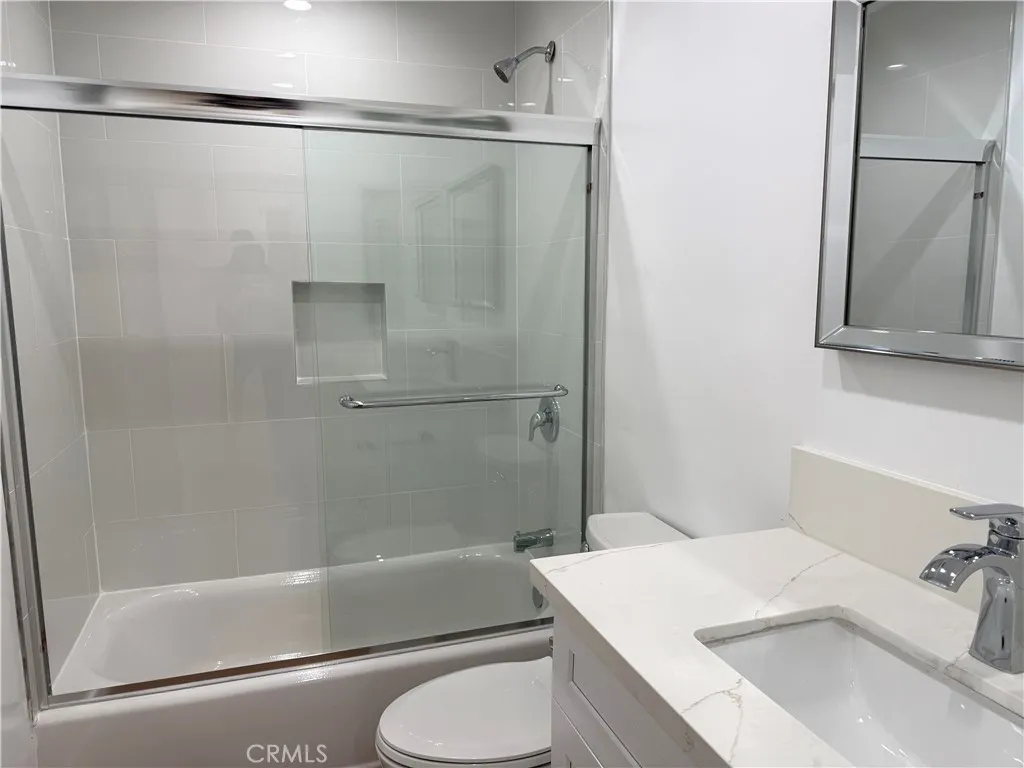 Additional image 27 of 18657 Collins Street Unit 4, Tarzana, CA 91356