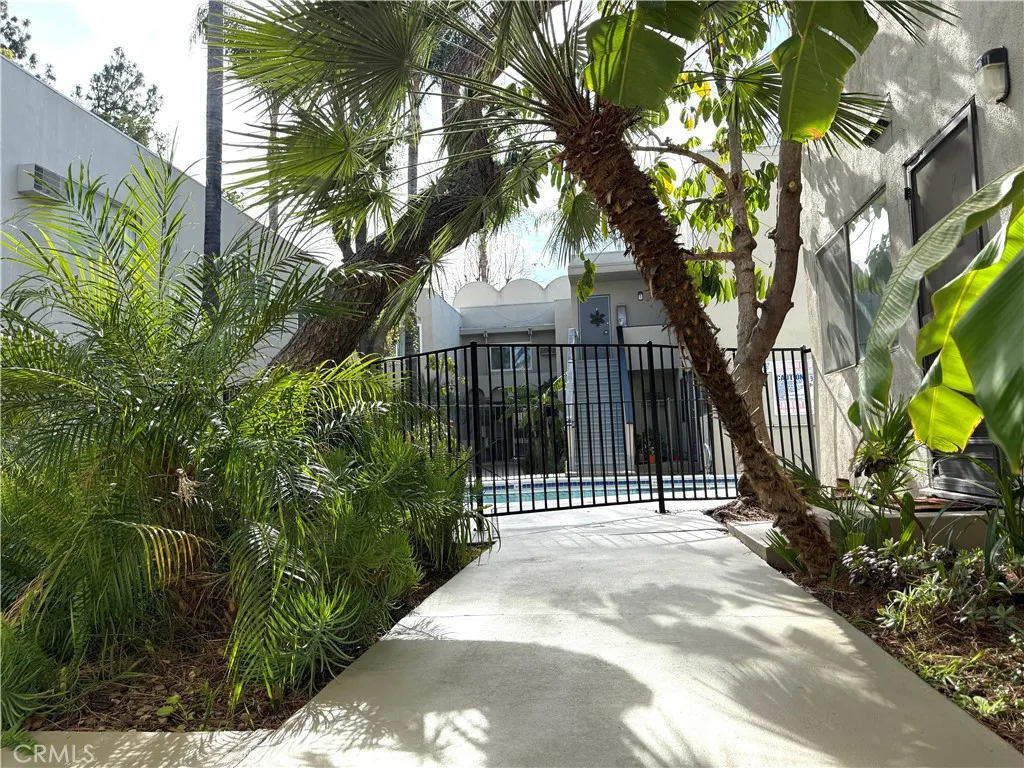 Additional image 32 of 18657 Collins Street Unit 4, Tarzana, CA 91356