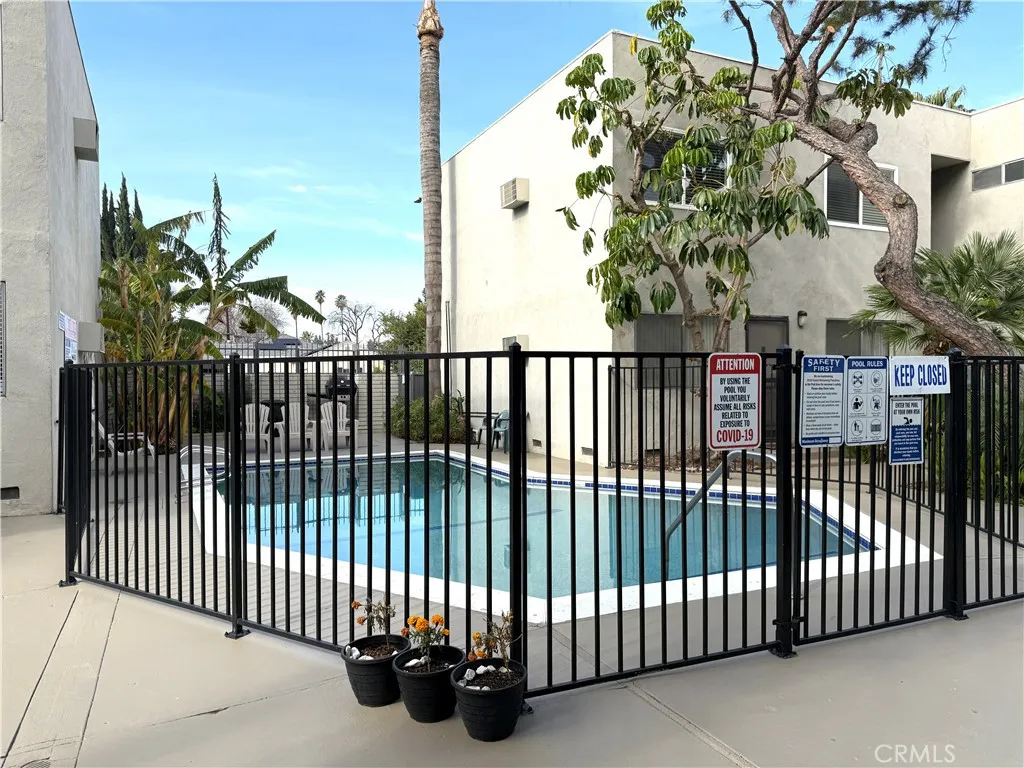 Additional image 29 of 18657 Collins Street Unit 4, Tarzana, CA 91356
