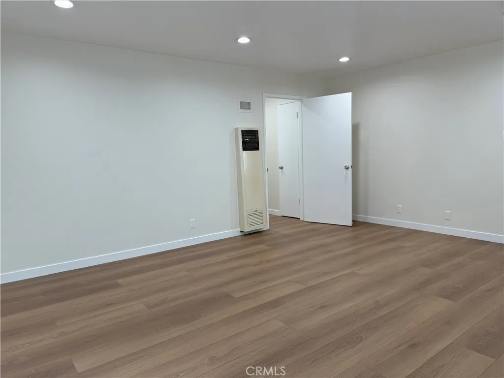 Additional image 20 of 18657 Collins Street Unit 4, Tarzana, CA 91356
