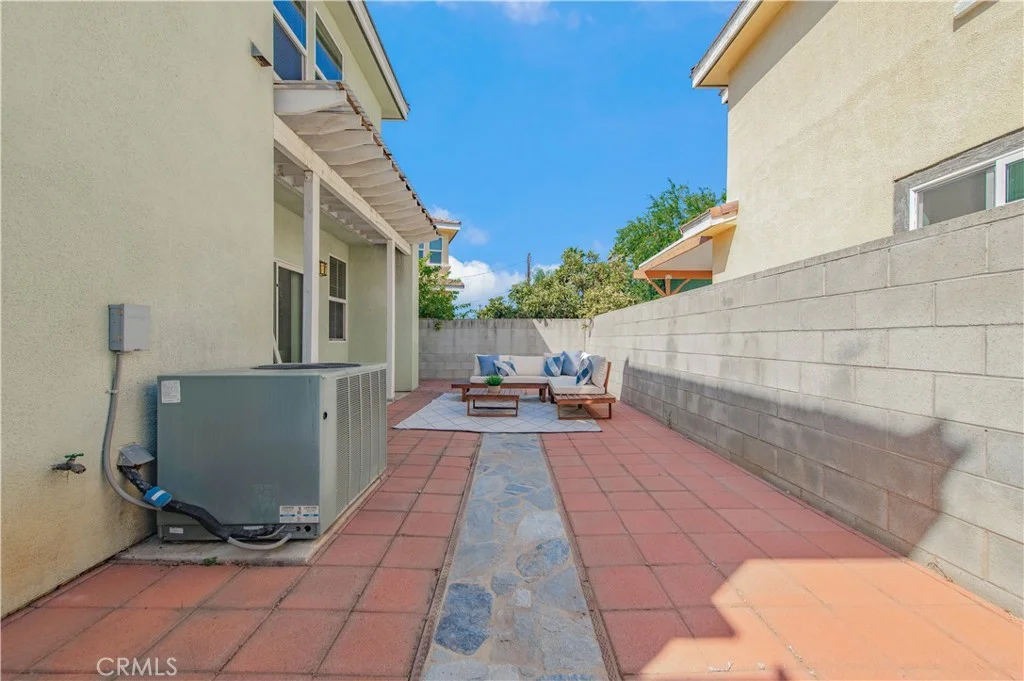 2563 Mountain Ave, Duarte, CA 91010