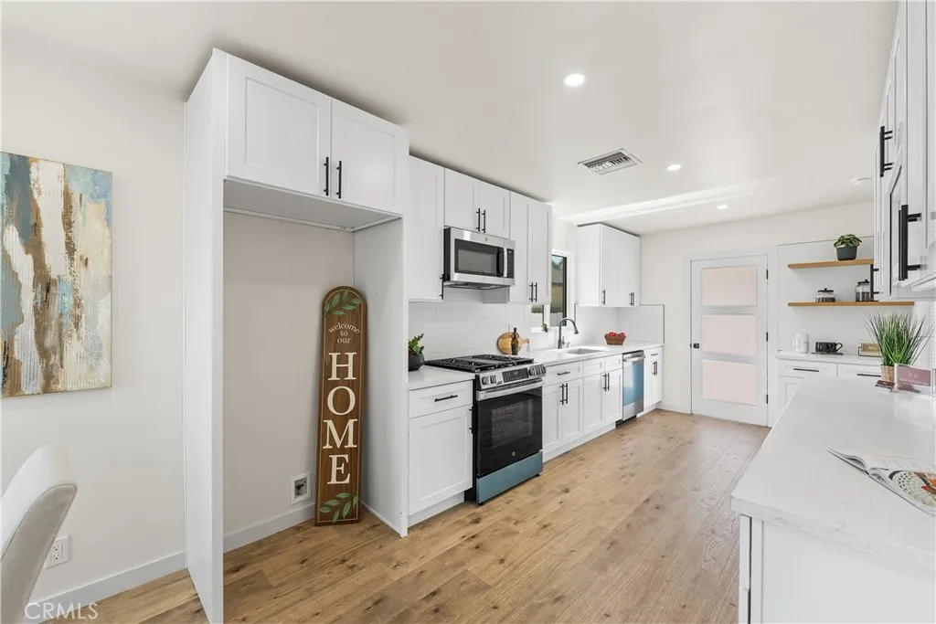 Additional image 14 of 9753 Mercedes Avenue, Arleta, CA 91331