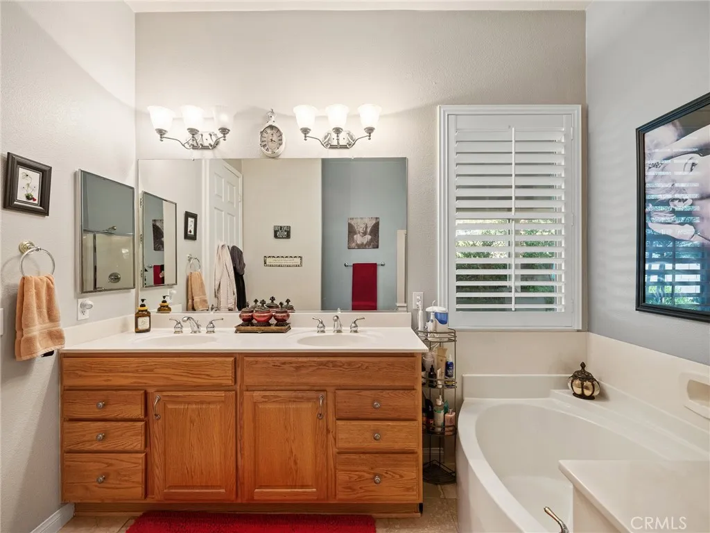 Additional image 64 of 19330 Galloping Hill Rd, Apple Valley, CA 92308