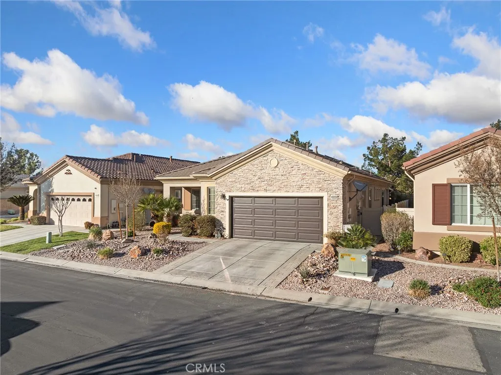 Additional image 3 of 19330 Galloping Hill Rd, Apple Valley, CA 92308
