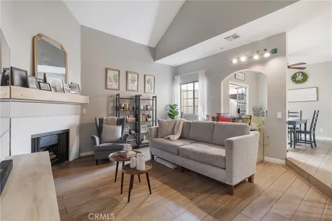14039 Astoria Street Unit 120, Sylmar, CA MLS: SR25053604