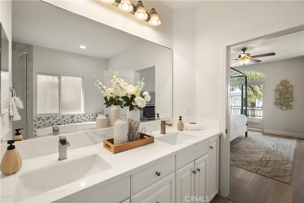 Additional image 12 of 526 12th St, Huntington Beach, CA 92648
