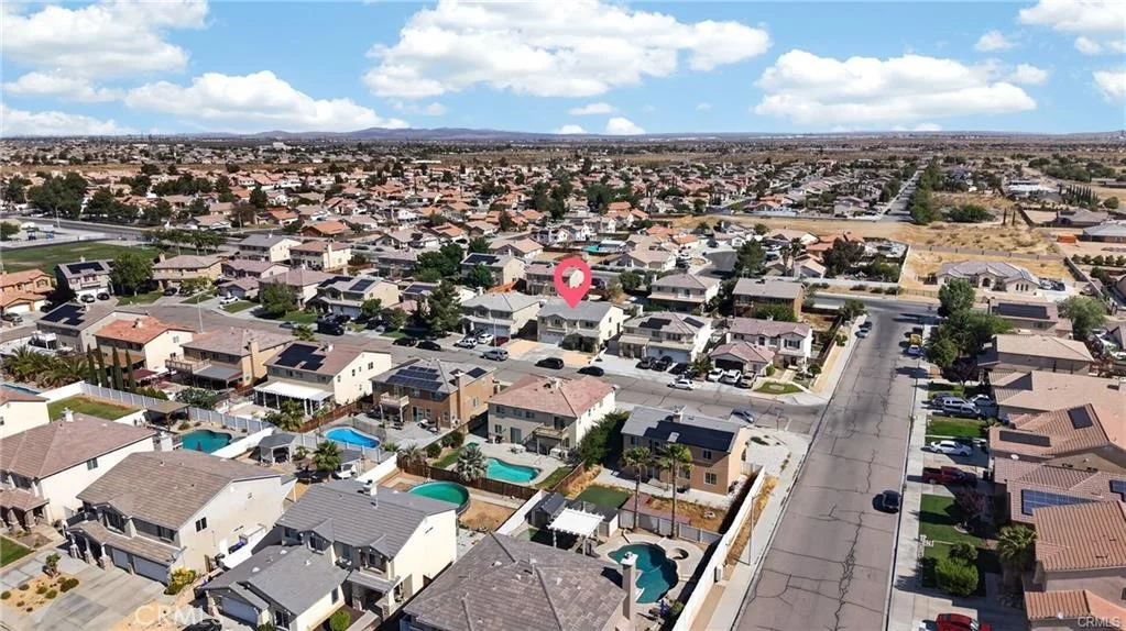 13878 Chestnut St, Victorville, CA 92392