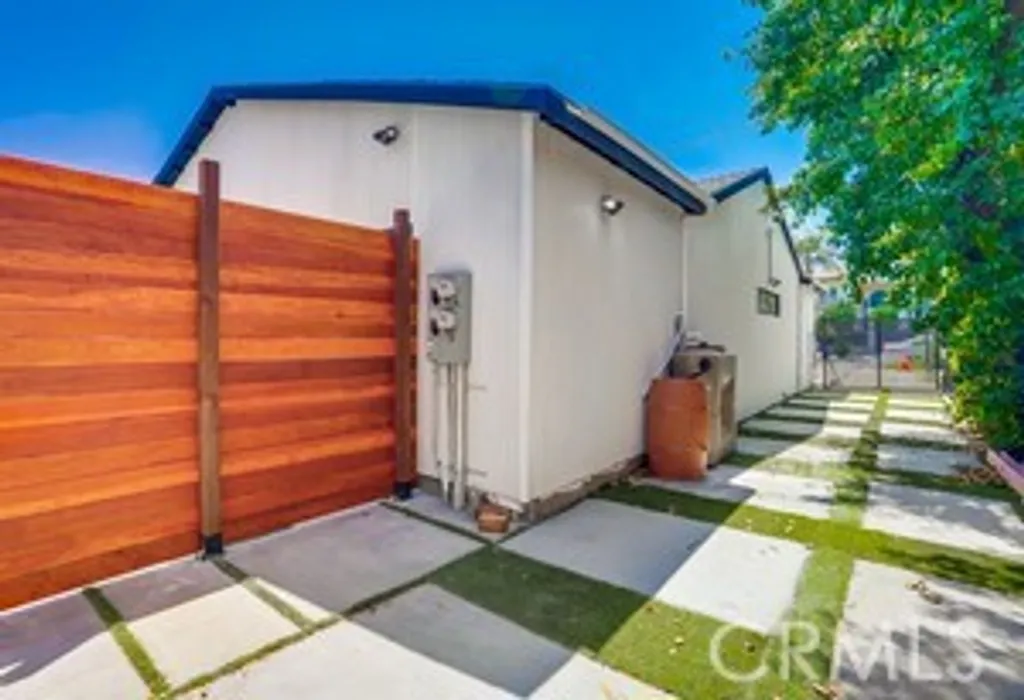 Additional image 3 of 5032 amestoy, Encino, CA 91316