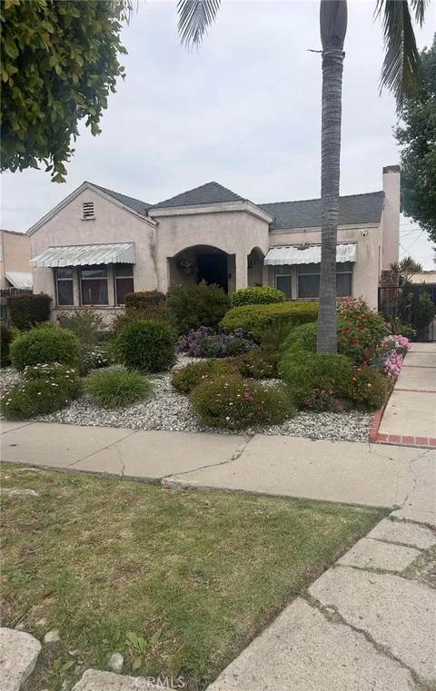 8758 S Hobart Boulevard, Los Angeles, CA MLS: DW25114627