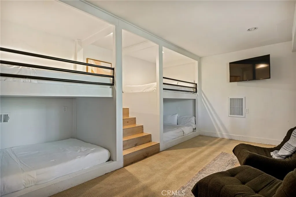 Additional image 11 of 1204 Yellowstone Dr, Lake Arrowhead, CA 92352