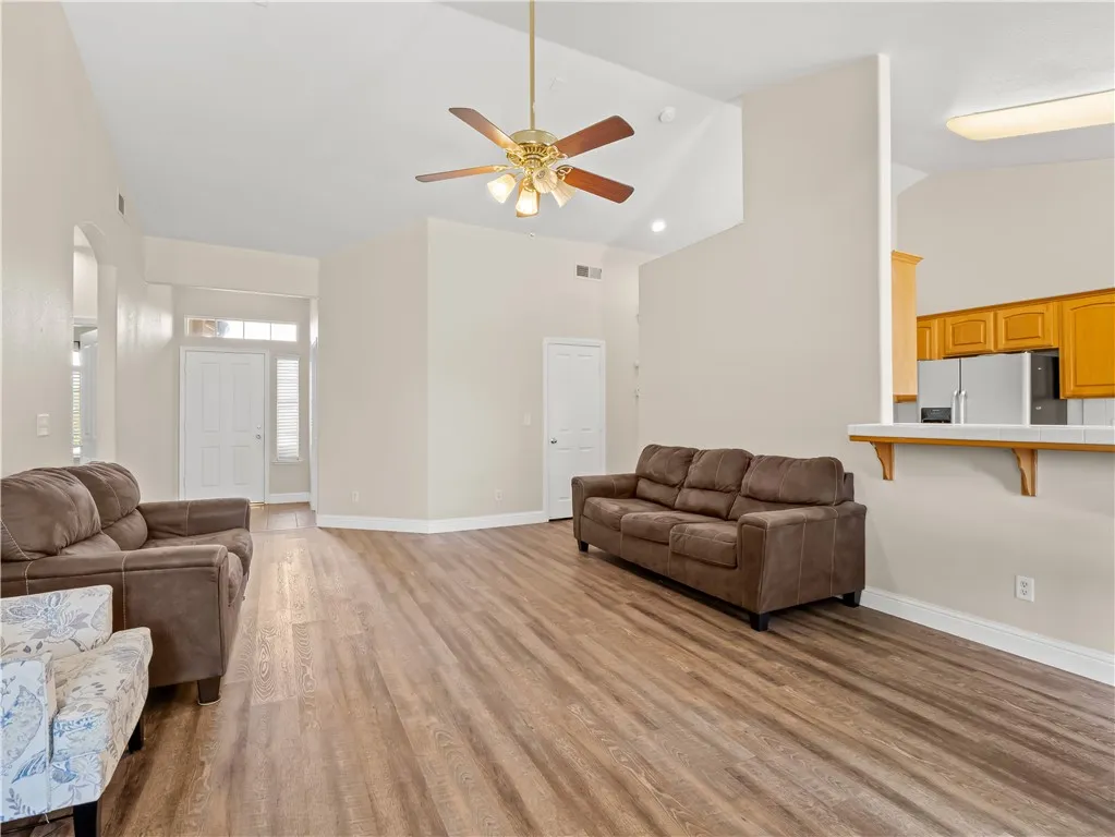 Additional image 38 of 6249 W Dovewood Ln, Fresno, CA 93723