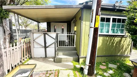 1010 W Holt Avenue Unit SPC 1, Pomona, CA MLS: CV25085959