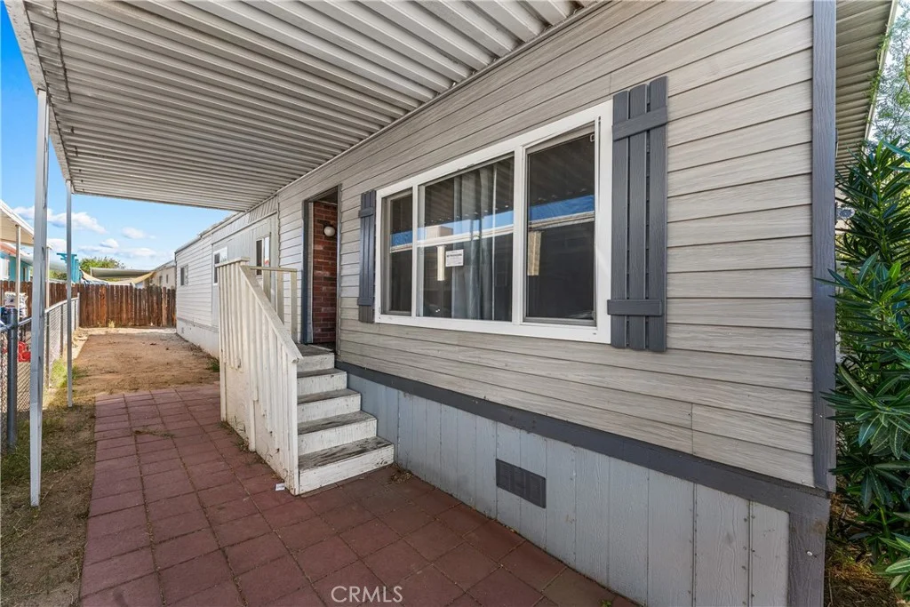 3300 15th St W Unit 368, Rosamond, CA 93560