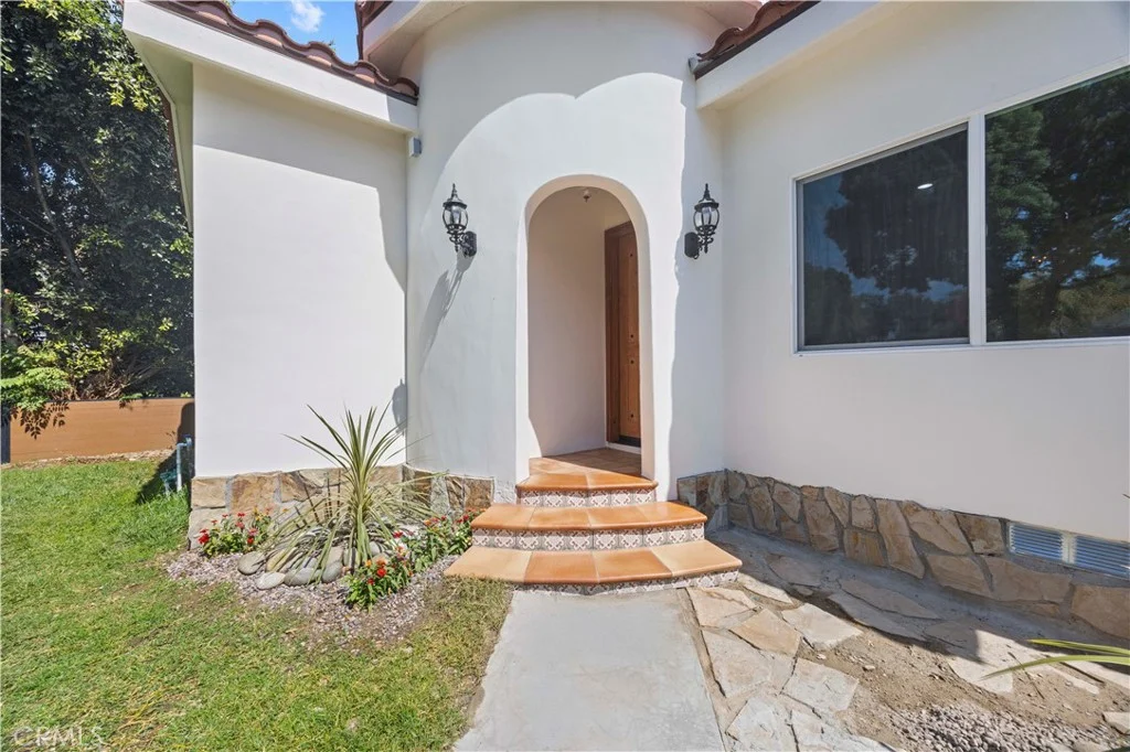 3314 Lemon Ave, Signal Hill, CA 90755
