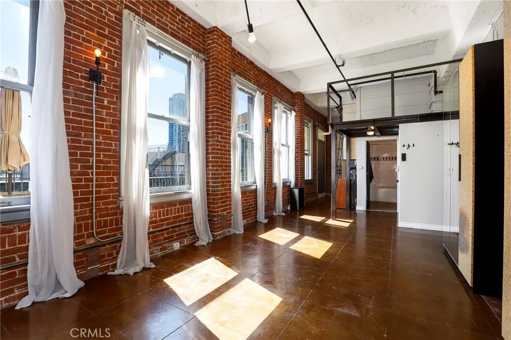 Additional image 7 of 215 W 7th St, Los Angeles, CA 90014