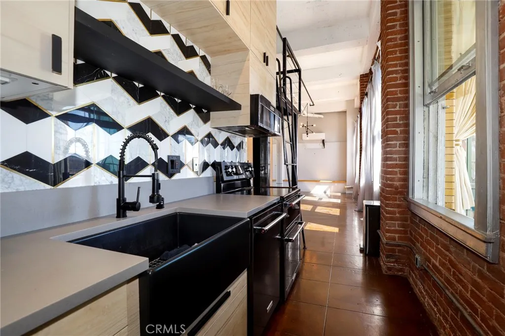 Additional image 10 of 215 W 7th St, Los Angeles, CA 90014