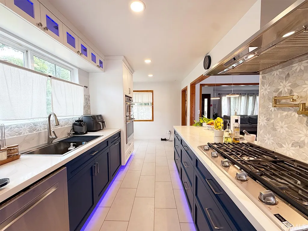 Additional image 10 of 555 Hickory Lane, Pasadena, CA 91103