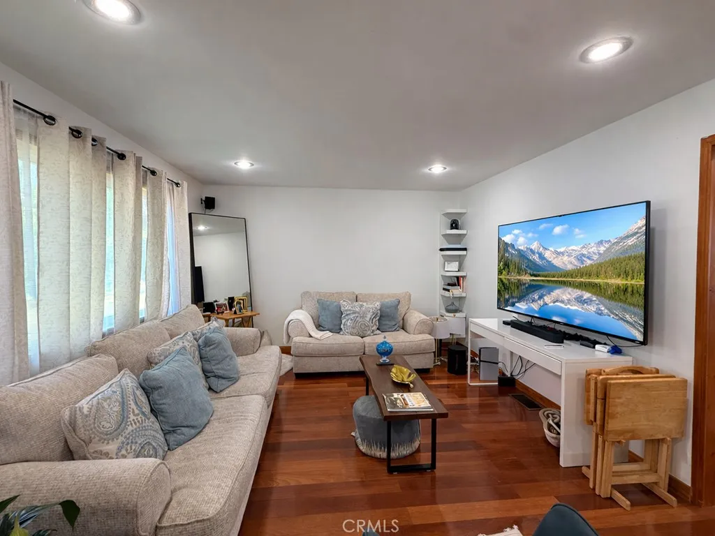 Additional image 36 of 555 Hickory Lane, Pasadena, CA 91103