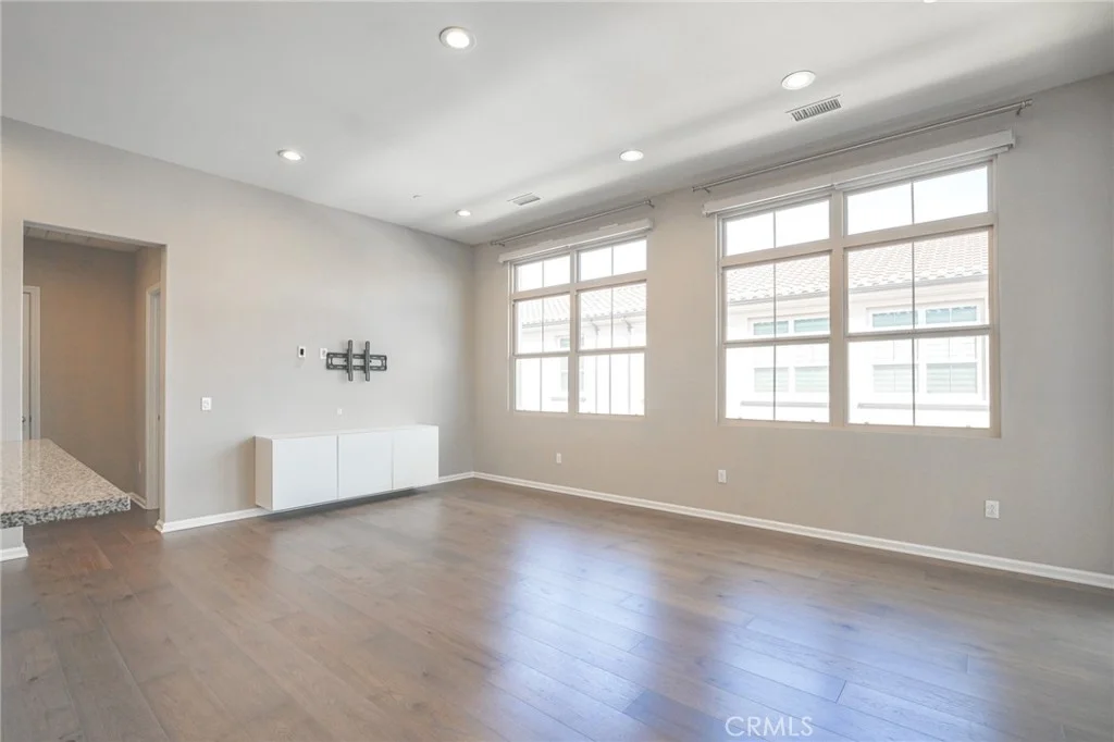 183 Excursion, Irvine, CA 92618 photo 5