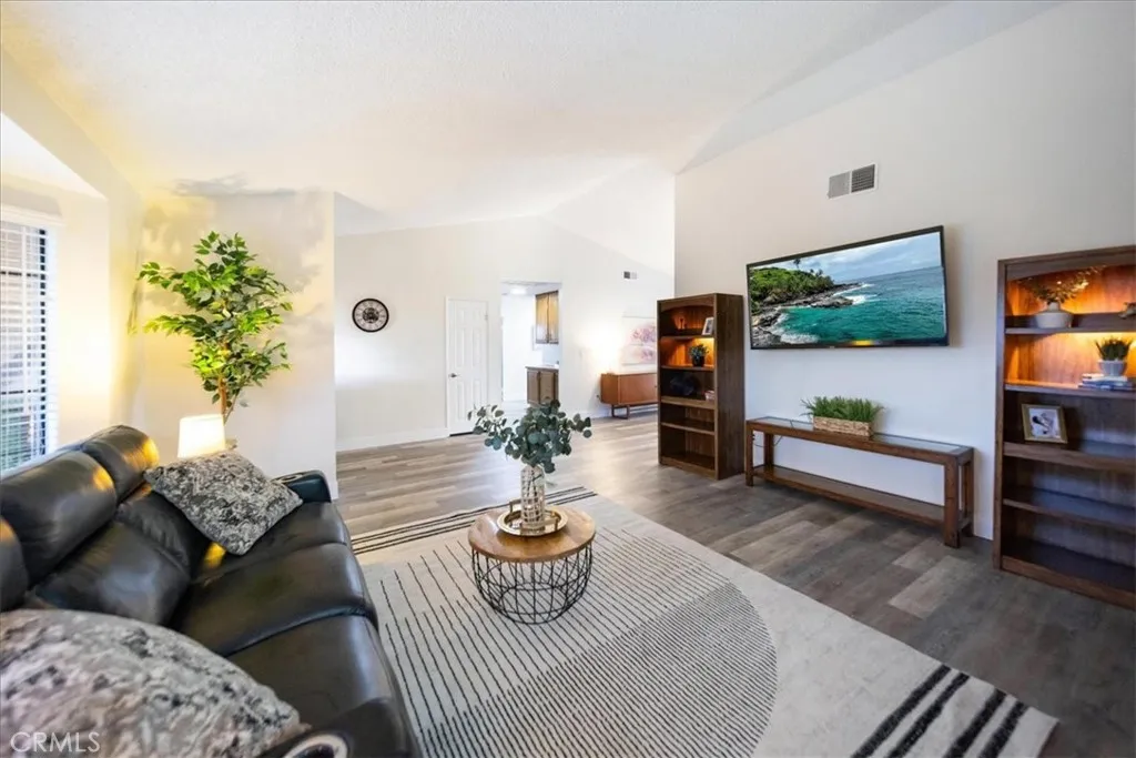 Additional image 44 of 30040 Spray Dr, Canyon Lake, CA 92587