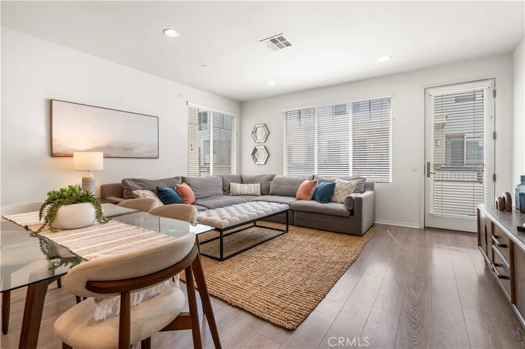 Additional image 48 of 5560 Boardwalk Unit 105, Hawthorne, CA 90250