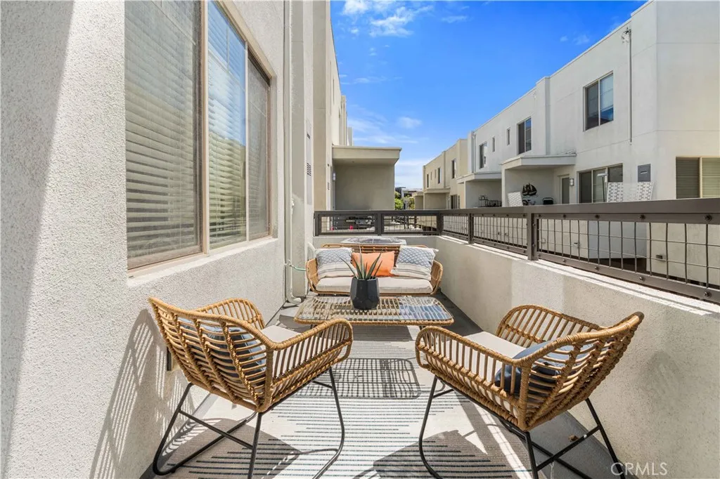 Additional image 57 of 5560 Boardwalk Unit 105, Hawthorne, CA 90250