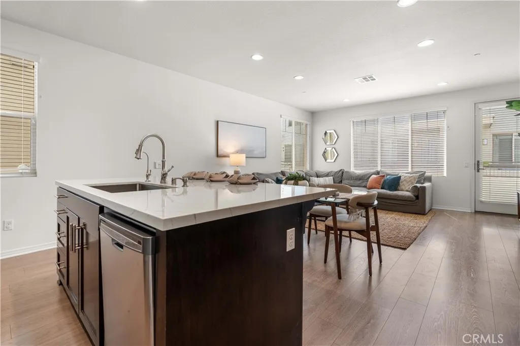 Additional image 15 of 5560 Boardwalk Unit 105, Hawthorne, CA 90250