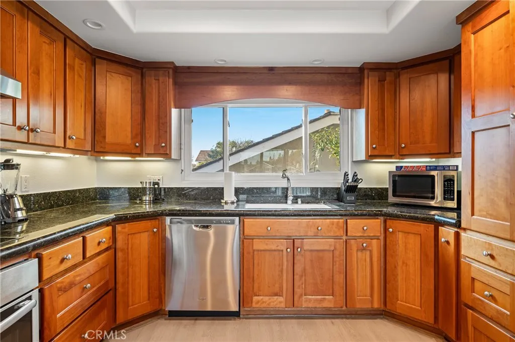 Additional image 34 of 25 LakeView Unit 60, Irvine, CA 92604