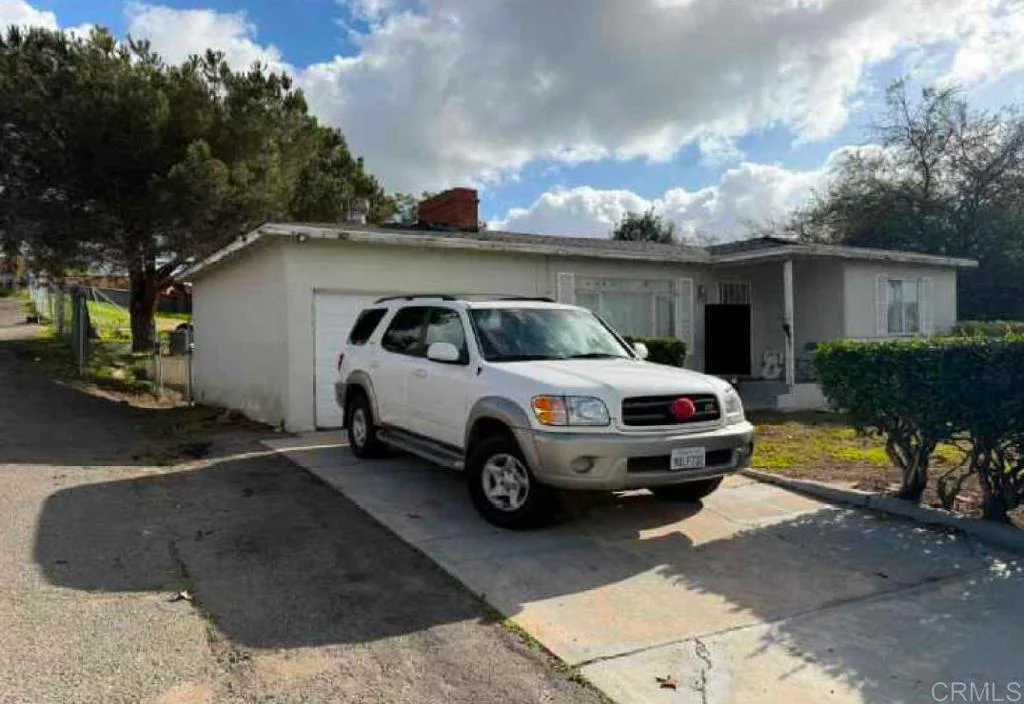 710 Civic Center Drive, Vista, CA 92084