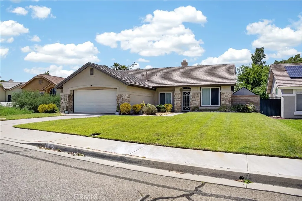 Additional image 3 of 42431 Boulder Dr, Lancaster, CA 93536