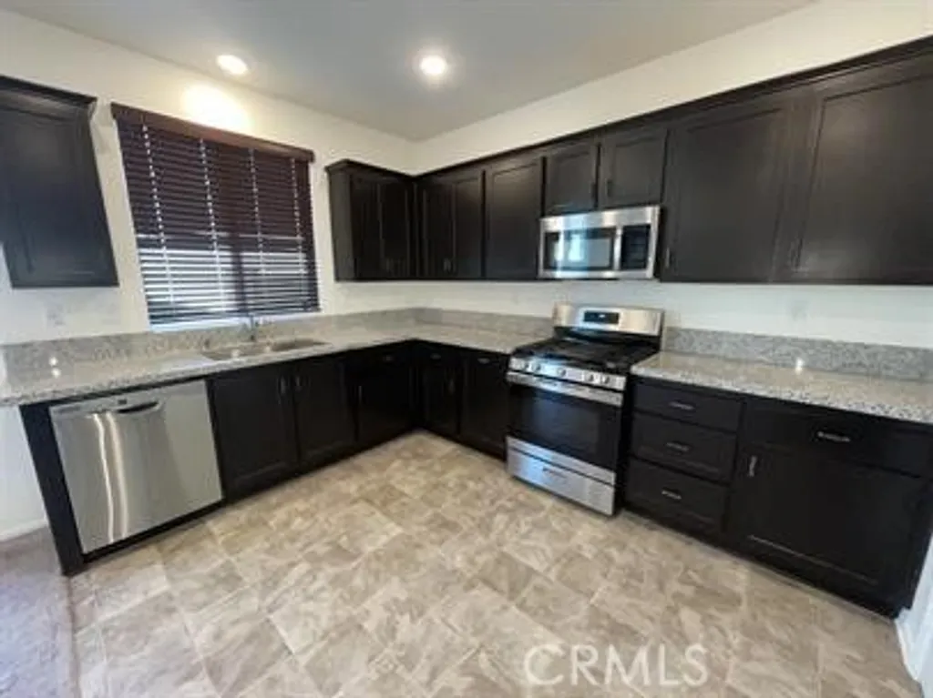 Additional image 7 of 896 Tierra Dr, Banning, CA 92220