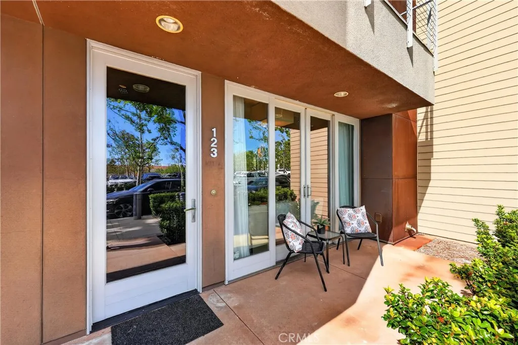 Additional image 3 of 123 E City Place, Santa Ana, CA 92705
